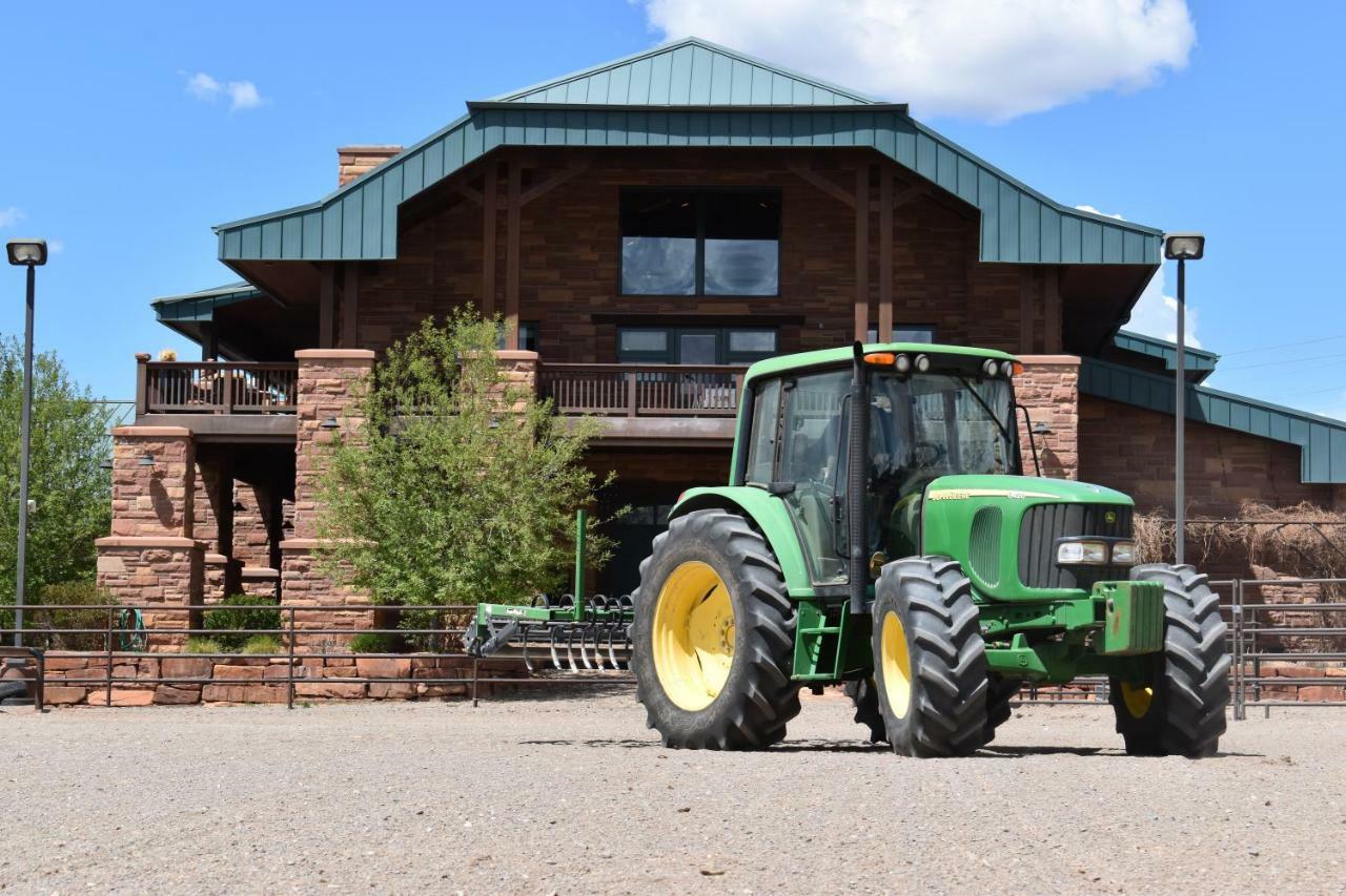 Cougar Ridge Hotel