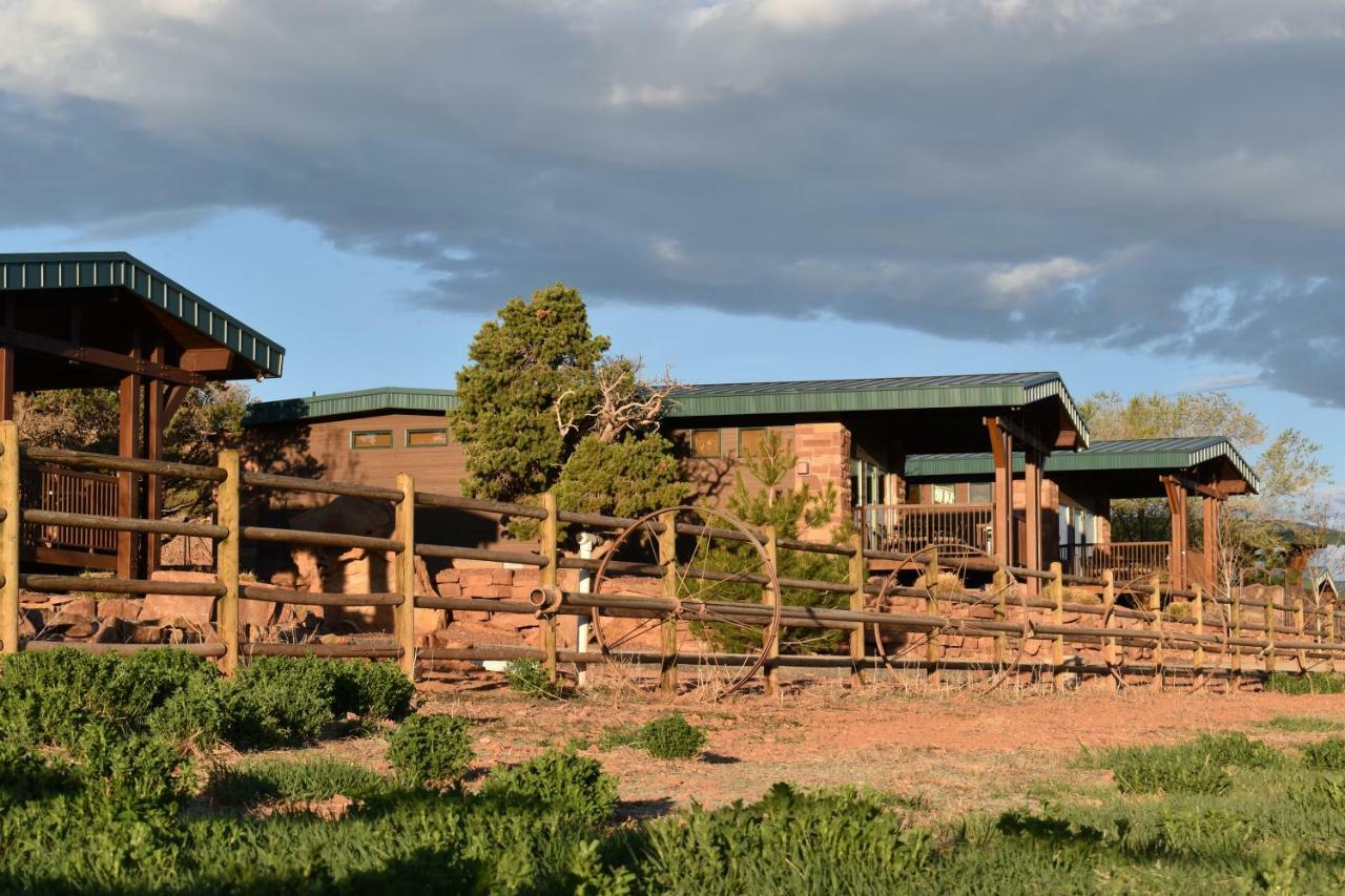 Cougar Ridge Hotel 4*